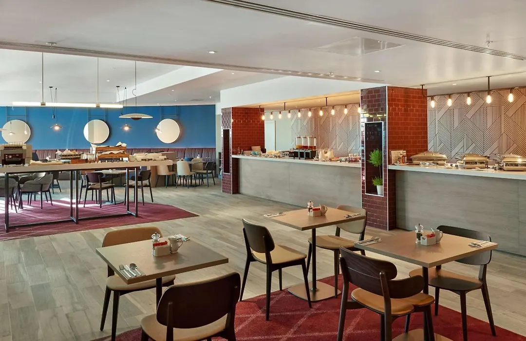 Hyatt Place London Heathrow Airport-1
